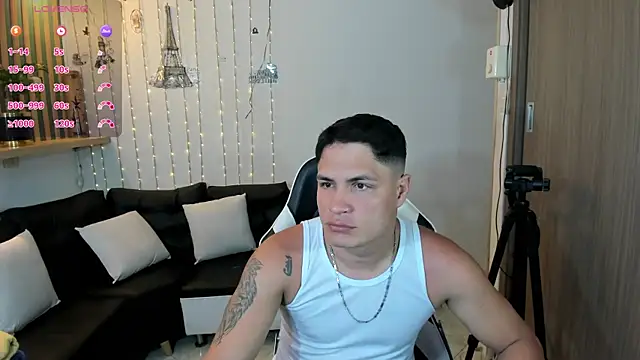 Snapshot of SaraClub_JY chatting on 04/01/26, 01:17 SaraClub JY online show from 04/01/26, 01:17