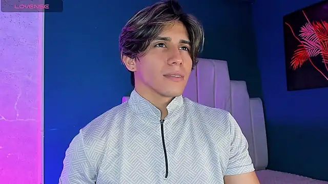 Allex Cano online show from 10/10/25, 03:38