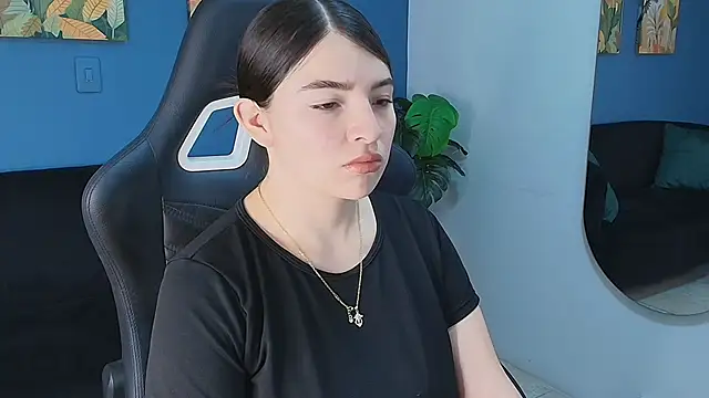 Zamira Taylor online show from 11/29/25, 03:42