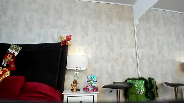 NahomyCarther online show from 12/20/25, 03:46