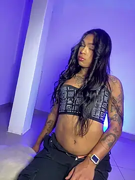 miamibitch online show from 02/23/25, 06:07