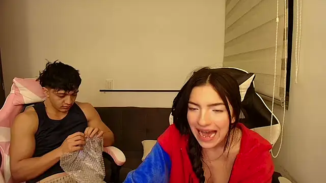 DesireLuxe online show from 11/26/25, 07:20