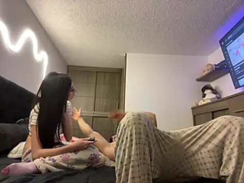 DesireLuxe online show from 01/16/26, 07:45