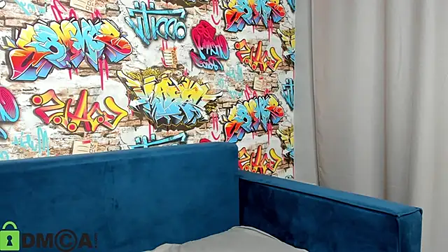 Sandra Wi1son online show from 09/28/25, 01:00