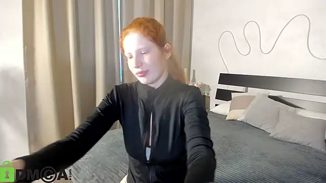 Sandra Wi1son online show from 10/06/25, 01:36