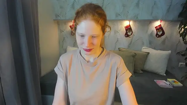 Sandra Wi1son online show from 12/03/25, 01:35