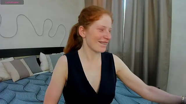 Snapshot of Sandra_Wi1son chatting on 06/08/26, 01:39 Sandra Wi1son online show from 06/08/26, 01:39