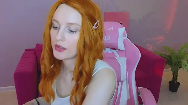 Snapshot of KristinMoore chatting on 03/11/25, 03:34 KristinMoore online show from 03/11/25, 03:34