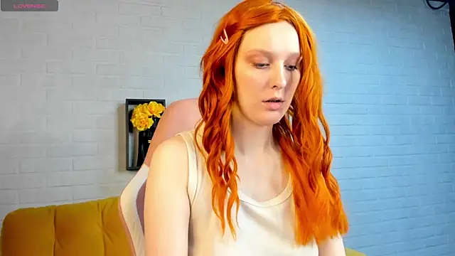 Snapshot of KristinMoore chatting on 03/20/25, 09:26 KristinMoore online show from 03/20/25, 09:26