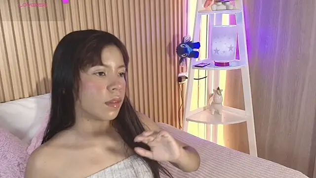 emily sweett24 online show from 04/09/26, 12:32