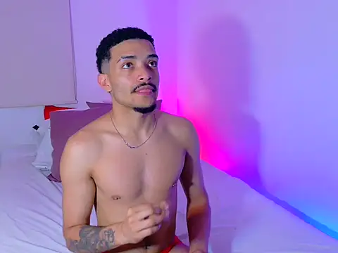 eross chipre  online show from 12/13/25, 10:26