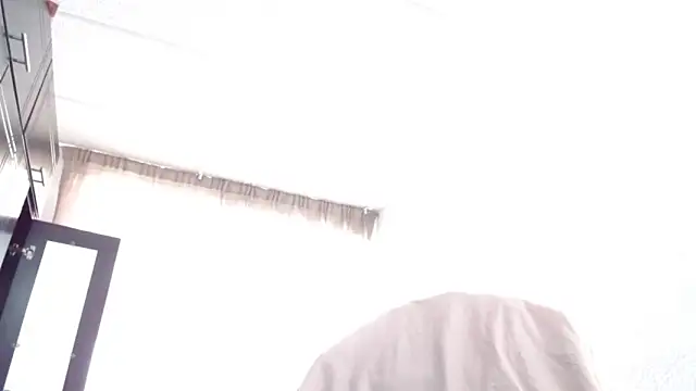 Snapshot of EngelCristaly chatting on 02/11/26, 05:07 EngelCristaly online show from 02/11/26, 05:07