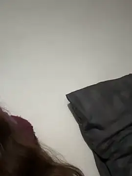 Snapshot of lola__med chatting on 02/26/25, 09:16 lola med online show from 02/26/25, 09:16