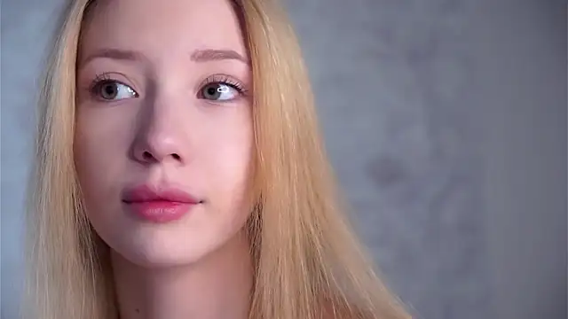 SunnivaCovil online show from 04/17/26, 02:53