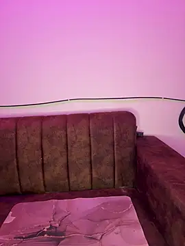 Snapshot of Dishasarmaa05 chatting on 03/15/25, 05:04 Dishasarmaa05 online show from 03/15/25, 05:04