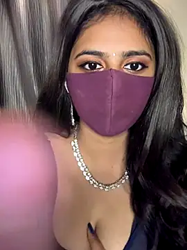 Snapshot of Dishasarmaa05 chatting on 10/25/25, 02:02 Dishasarmaa05 online show from 10/25/25, 02:02