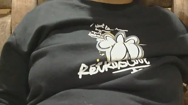 MilkyQueen69 online show from 02/13/26, 05:42