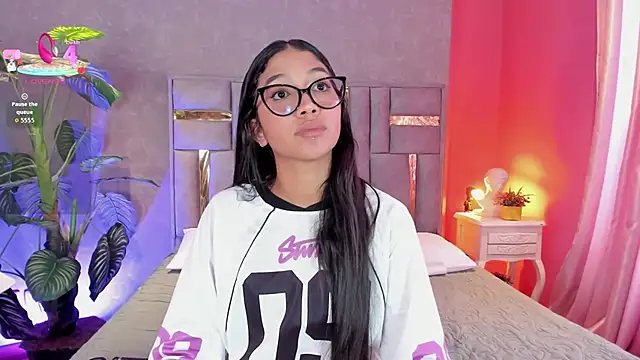 Tyla Ks online show from 03/12/26, 08:15