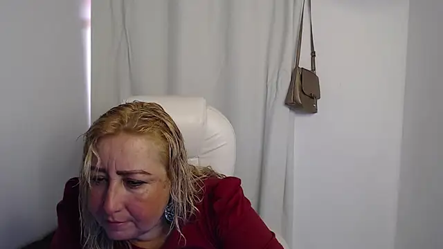 Snapshot of Mature_2025 chatting on 09/28/25, 02:22 Mature 2025 online show from 09/28/25, 02:22