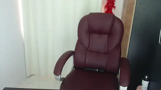 Mature 2025 online show from 06/15/26, 03:47
