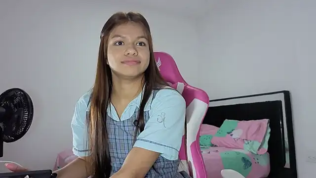 sophia ramirez12 online show from 04/21/26, 02:51