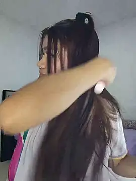 Snapshot of sophia_ramirez12 chatting on 06/17/26, 10:32 sophia ramirez12 online show from 06/17/26, 10:32