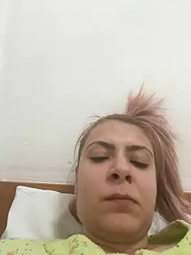 Snapshot of KittieHallo chatting on 02/25/25, 06:53 KittieHallo online show from 02/25/25, 06:53