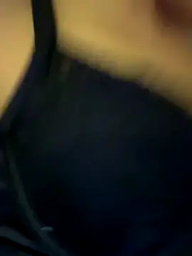 laraaaaaa online show from 09/19/25, 06:08