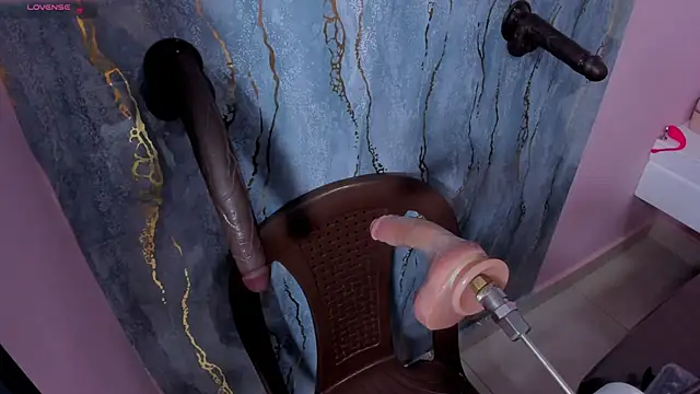 honey sofii  online show from 10/16/25, 12:39