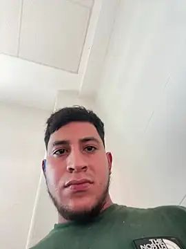 Snapshot of Leandro5523Z chatting on 05/16/26, 05:34 Leandro5523Z online show from 05/16/26, 05:34