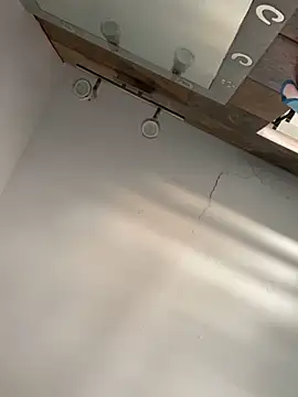 tu-bebitaa online show from 02/19/25, 07:38