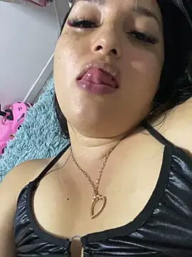 tu-bebitaa online show from 03/15/25, 07:42