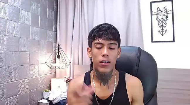 Snapshot of RyanKing19 chatting on 02/27/25, 08:28 RyanKing19 online show from 02/27/25, 08:28