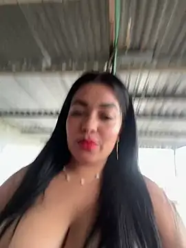 Snapshot of _SARA_69 chatting on 06/26/26, 12:42 SARA 69 online show from 06/26/26, 12:42