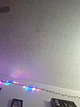 Smallone327 online show from 10/19/25, 04:46