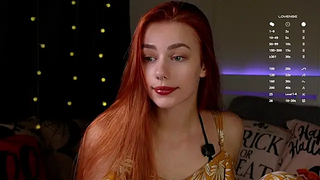 EmilaMills online show from 11/02/25, 11:07