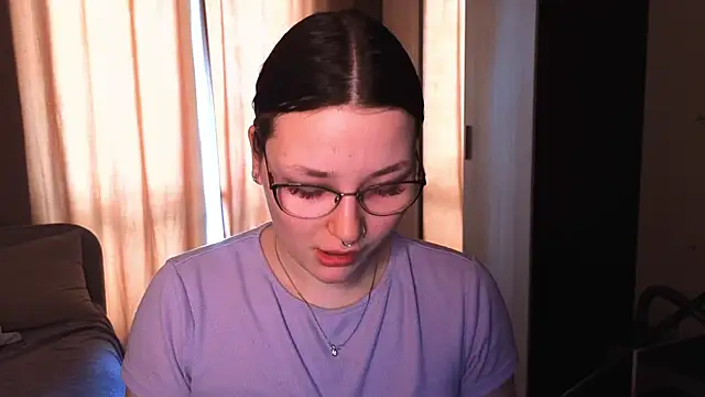 milliedoll online show from 04/22/26, 07:33