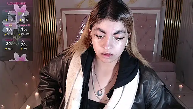 Snapshot of lili_conor_s chatting on 09/11/25, 03:39 lili conor s online show from 09/11/25, 03:39