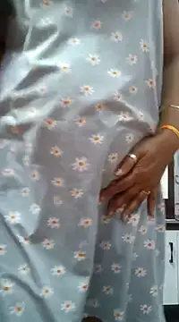 Snapshot of IND9876 chatting on 02/25/25, 05:19 IND9876 online show from 02/25/25, 05:19