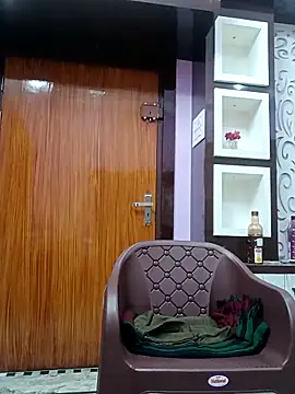 Snapshot of IND9876 chatting on 02/25/25, 03:49 IND9876 online show from 02/25/25, 03:49