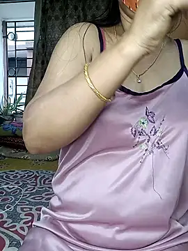 Snapshot of IND9876 chatting on 03/14/25, 02:10 IND9876 online show from 03/14/25, 02:10