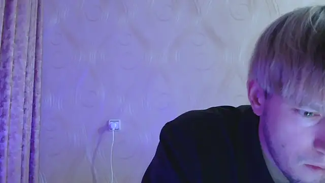 Snapshot of frama666 chatting on 04/27/26, 06:06 frama666 online show from 04/27/26, 06:06