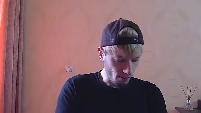 Snapshot of frama666 chatting on 05/02/26, 10:42 frama666 online show from 05/02/26, 10:42