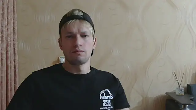 Snapshot of frama666 chatting on 05/05/26, 08:28 frama666 online show from 05/05/26, 08:28