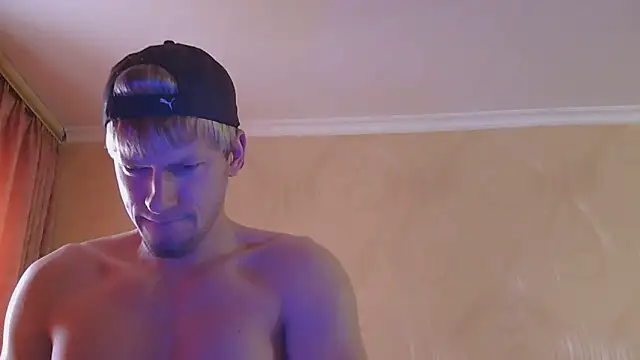 Snapshot of frama666 chatting on 05/16/26, 10:36 frama666 online show from 05/16/26, 10:36