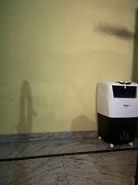 Snapshot of Mahi-Rahul chatting on 09/25/25, 10:52 Mahi-Rahul online show from 09/25/25, 10:52