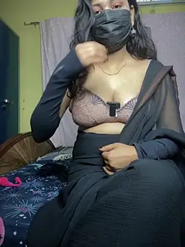 Snapshot of Mahi-Rahul chatting on 11/07/25, 09:09 Mahi-Rahul online show from 11/07/25, 09:09