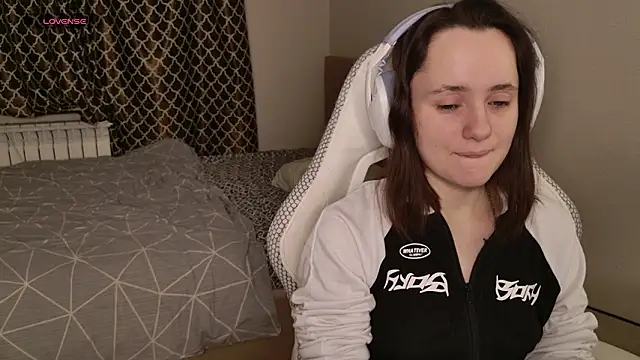 Luna Loveee online show from 02/01/26, 03:49