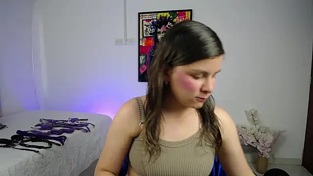 Snapshot of ValeAmayaa chatting on 10/18/25, 10:10 ValeAmayaa online show from 10/18/25, 10:10