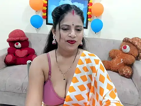 Snapshot of leahgotiii chatting on 09/19/25, 03:30 leahgotiii online show from 09/19/25, 03:30